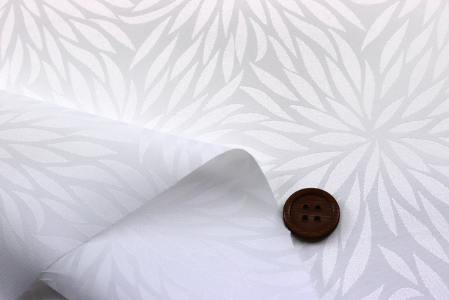 イベントや衣装に最適な光沢感のある素材　ポリエステル綸子　むじな菊　白  