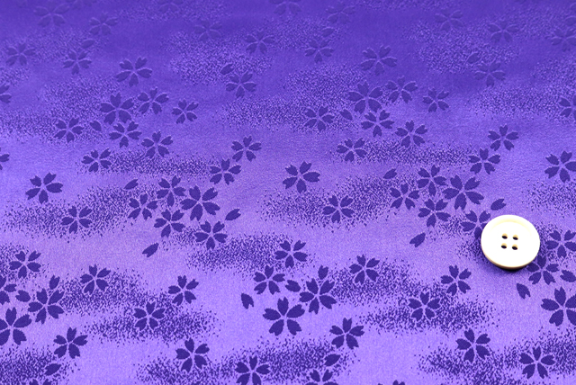 イベントや衣装に最適な光沢感のある素材　ポリエステル綸子　霞桜　青紫 