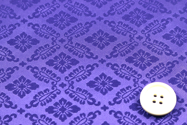 イベントや衣装に最適な光沢感のある素材　ポリエステル綸子　菊菱　青紫 