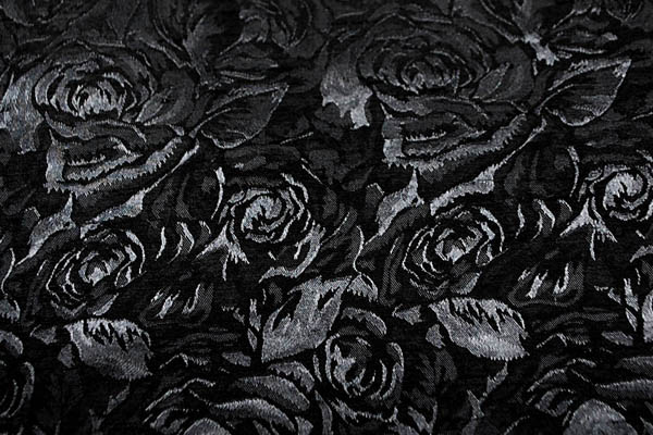 イベントや衣装に最適な光沢感のある素材　サテンシャンブレーシャンタン　ローズジャガード　黒×黒 