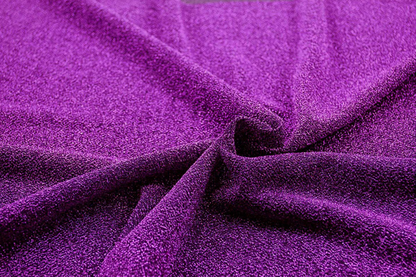 イベントや衣装に最適な光沢感のある素材　ラメ入りニット　紫  