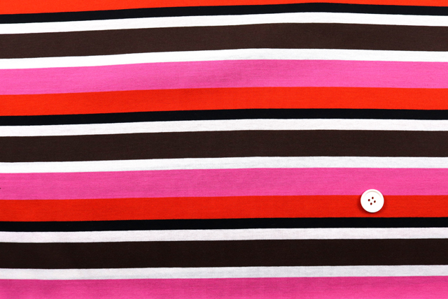 マルチカラー ボーダー天竺ニット 赤系 全体（江戸ッ子 210ya）