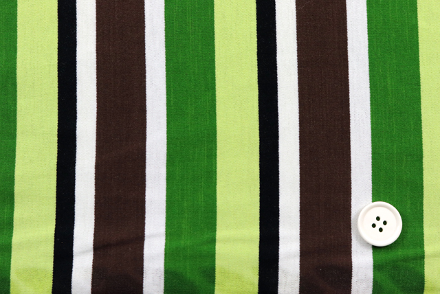 マルチカラー ボーダー天竺ニット 緑系 耳を下側にした撮影（江戸ッ子 210ya）