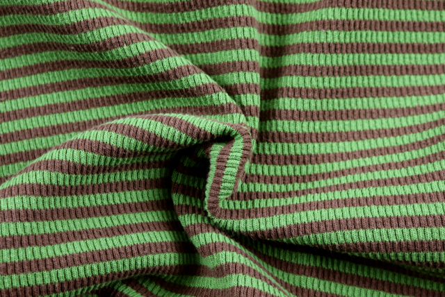 ボーダーリブニット 抹茶×茶 ドレープ感とボーダーの流れ（江戸ッ子 210ya）