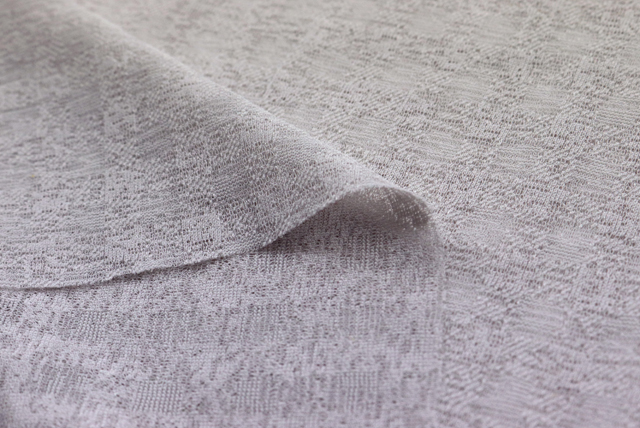 ストレッチチェックニット 薄グレーベージュ 裏面の質感アップ