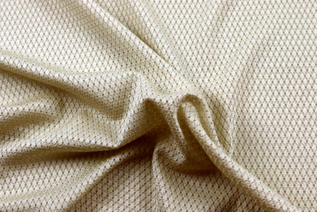 トリアセ ドビージャガードニット ベージュ ドレープ