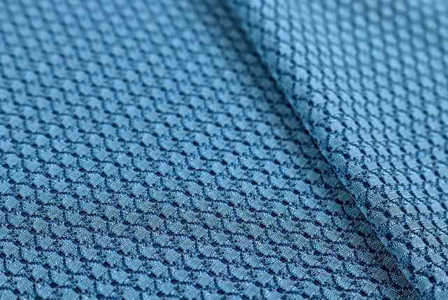 トリアセ ドビージャガードニット ターコイズブルー 裏面アップ