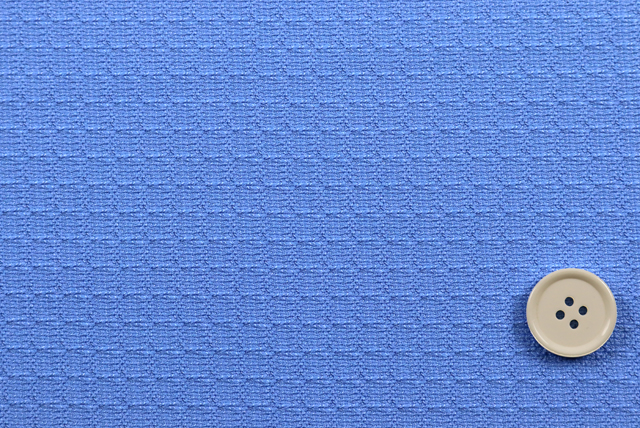 東レ ドビーニット ヒアシンス 全体と色味比較（江戸ッ子 210ya）