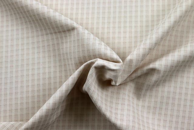 二重小格子ドビーニット うすベージュ 全体（格子の見え方）（江戸ッ子 210ya）