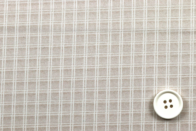 二重小格子ドビーニット うすベージュ 色味比較（江戸ッ子 210ya）