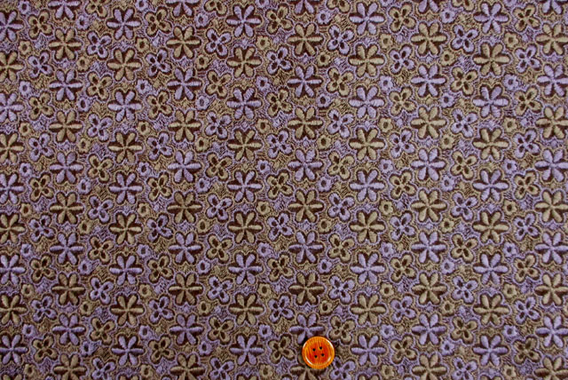 ウール混刺しゅうレース服地 グリーン・グレー系 全体（江戸ッ子 210ya）