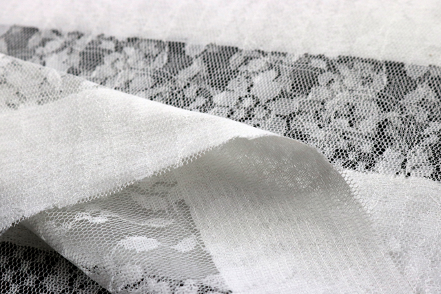 ビッグボーダー ラッセルレース オフホワイト 裏面