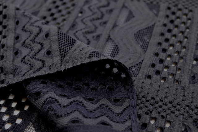 ラッセルレース 黒 裏面・端