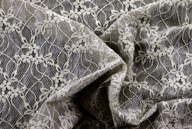 ストレッチレース グレージュ地×ベージュ ドレープ
