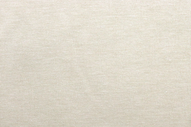 お値打ちな1.5mカット コットン天竺ニット サンドベージュ 平面の色合いと編み目（ニット生地屋）