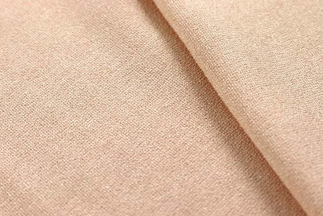 ポリエステル ジョーゼット ピーチベージュ 生地耳部分の確認