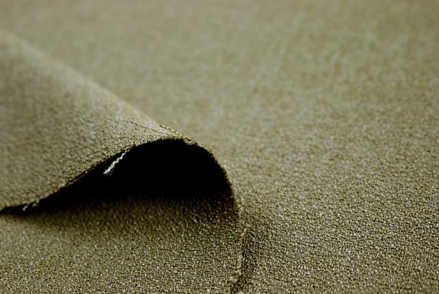 ポリエステル ジョーゼット カーキグリーン 全体