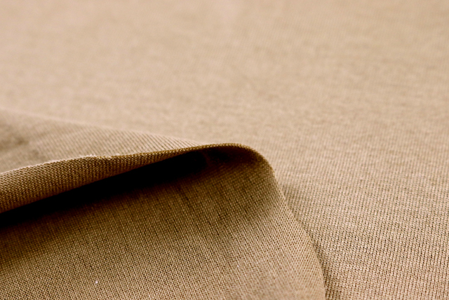 コットン天竺ニット ベージュ 生地端・裏側（江戸ッ子 210ya）