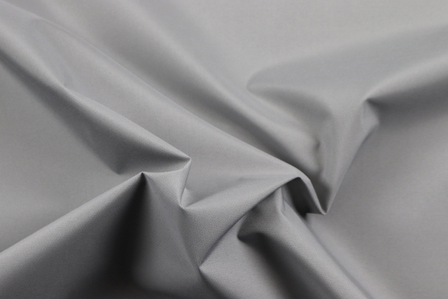 撥水加工 服地 薄いグレイ ドレープ