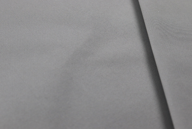 撥水加工 服地 薄いグレイ 表面アップ