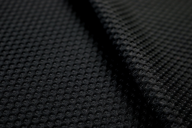 ２WAYストレッチ ワッフルニット 黒 表面アップ（江戸ッ子 210ya）