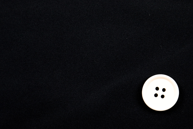 撥水加工 スムースニット 黒 質感と陰影（江戸ッ子 210ya）