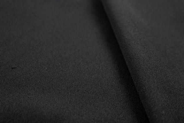東レ ポンチニット 黒 表面アップ