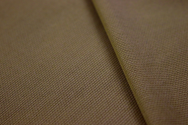 カチオン ダブルフェイスニット マスタード 裏面アップ(ダブルフェイス構造)