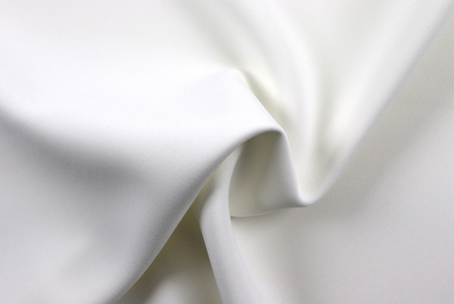 撥水加工 ダンボールニット オフ白 全体(清潔感のある見え方)(江戸ッ子 210ya)