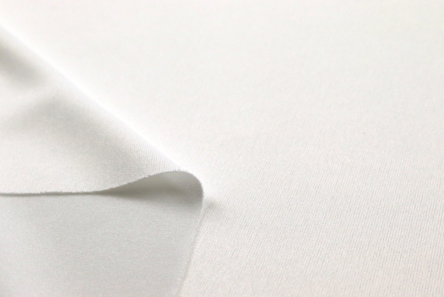 東レポリエステル スムースニット オフ白 ドレープ(やわらかな動き)(江戸ッ子 210ya)