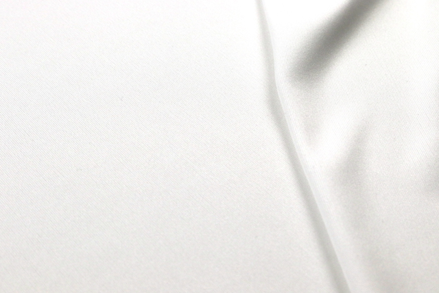 東レポリエステル スムースニット オフ白 表面アップ(さらり質感)(江戸ッ子 210ya)