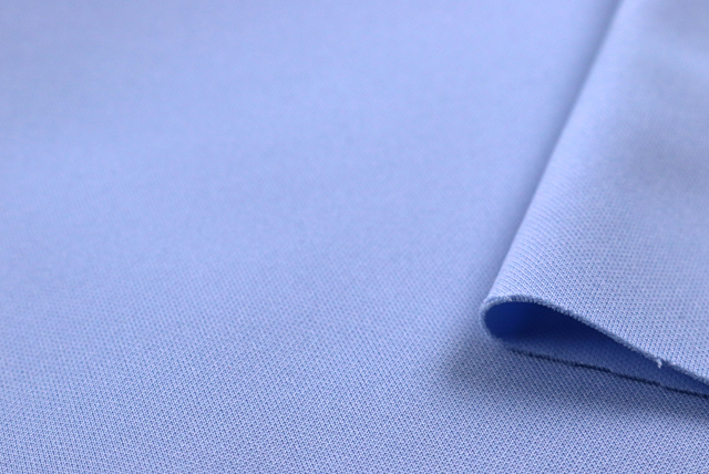 東レ ダブルスムースニット 少しくすんだ空色 生地端(厚みの参考)