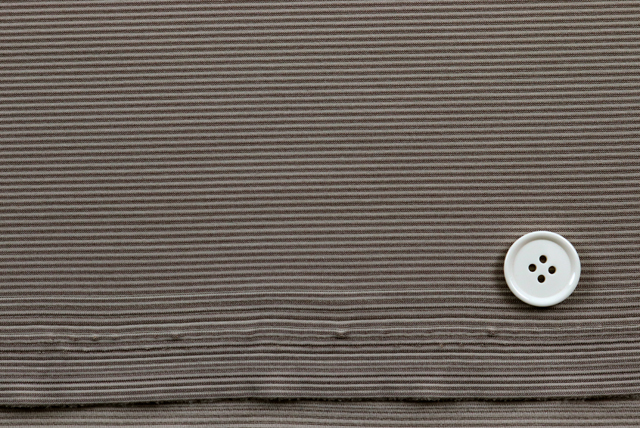 ハイテンション リブニット ベージュ×濃いベージュ 横向き（耳側）（江戸ッ子 210ya）