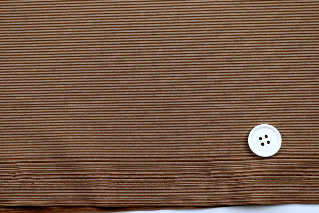 ハイテンション リブニット サンドベージュ×ブラウン 横向き（耳側）（江戸ッ子 210ya）