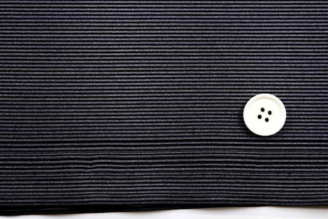 ハイテンション リブニット ブルーグレイ×黒 横向き（耳側）（江戸ッ子 210ya）