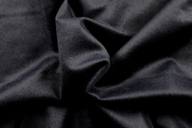 ソフトビーバーニット 黒 やわらかなドレープと起毛感の確認（江戸ッ子 210ya）