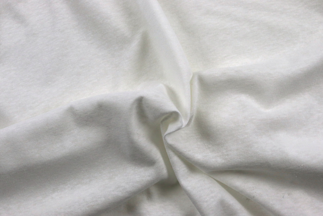 コットンリネン 天竺ニット オフ白 やわらかなドレープと綿麻らしい自然な表情（江戸ッ子 210ya）