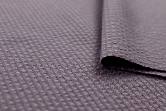 2WAY ストレッチ サッカー調ニット 灰桜 断面と厚み感の確認（江戸ッ子 210ya）