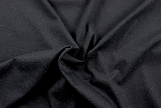 40番手ハイゲージ 天竺ニット 黒 ドレープ感となめらかな表面（江戸ッ子 210ya）