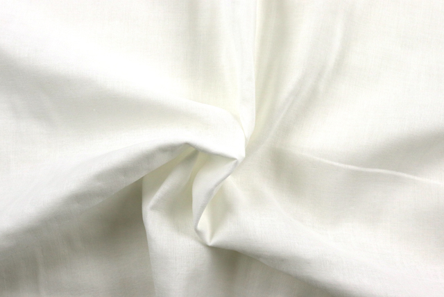 吸湿速乾 広幅のダブルガーゼ オフ白 ドレープ感とやわらかな落ち感（江戸ッ子 210ya）