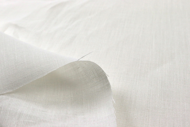 日本製 抗菌 防臭 吸湿 速乾 リネン100％ キャンバス オフ白 表面の織りと麻らしい自然な表情（江戸ッ子 210ya）