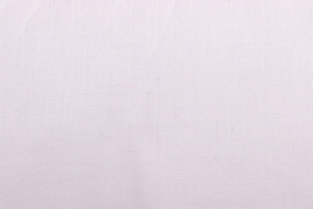 ６０コットン 広巾サテン シルクソフト うすピンク 全体の表面感とやさしい色合い（江戸ッ子 210ya）