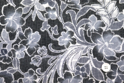 強撚ニット　モノクロフラワープリント