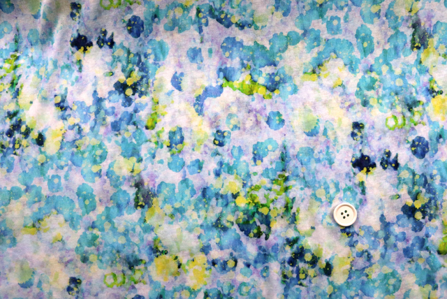 コットン強撚スムースニットプリント　ぼかし花柄　青系