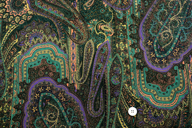 うすピーチスキン ペイズリープリント くすんだ黄土・緑・藤色系 生地全体