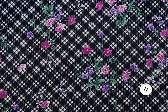 バイアスチェック フラワープリント 黒地 全体(江戸ッ子 210ya)