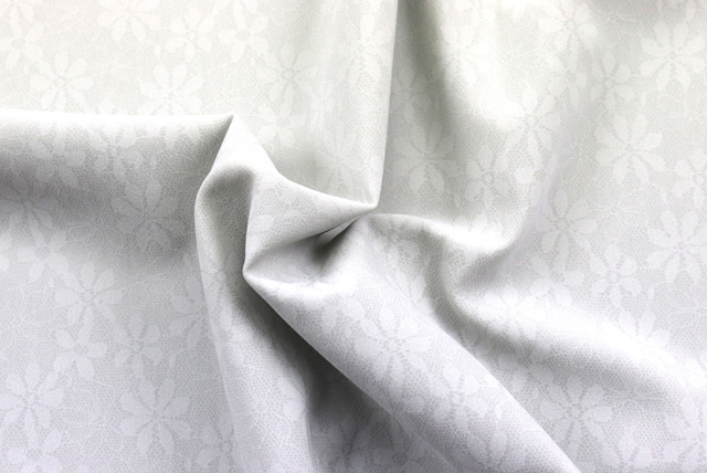 ハイテンションニット レース柄プリント 灰白色 ドレープと伸縮性