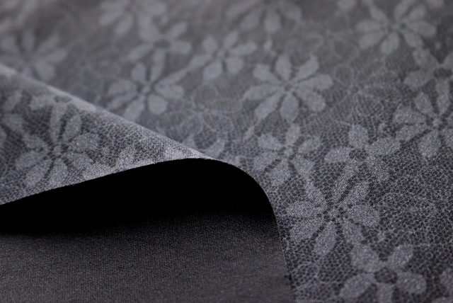 ハイテンションニット レース柄プリント グレイ 裏面の質感