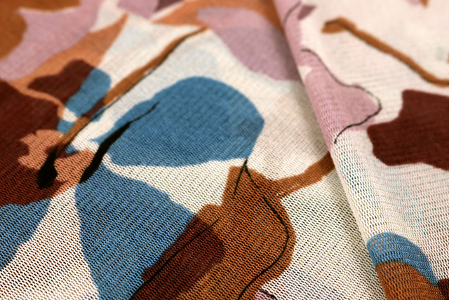 パワーネット フラワープリント 茶・コーキッド・オールドブルーなど 透け感イメージ