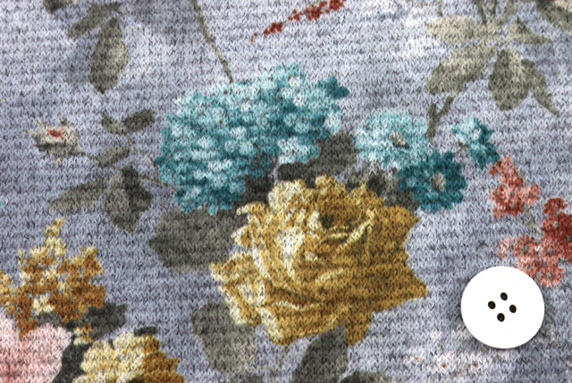 ストレッチ起毛 フラワーニット うすグレイ地 花柄アップ(江戸ッ子 210ya)